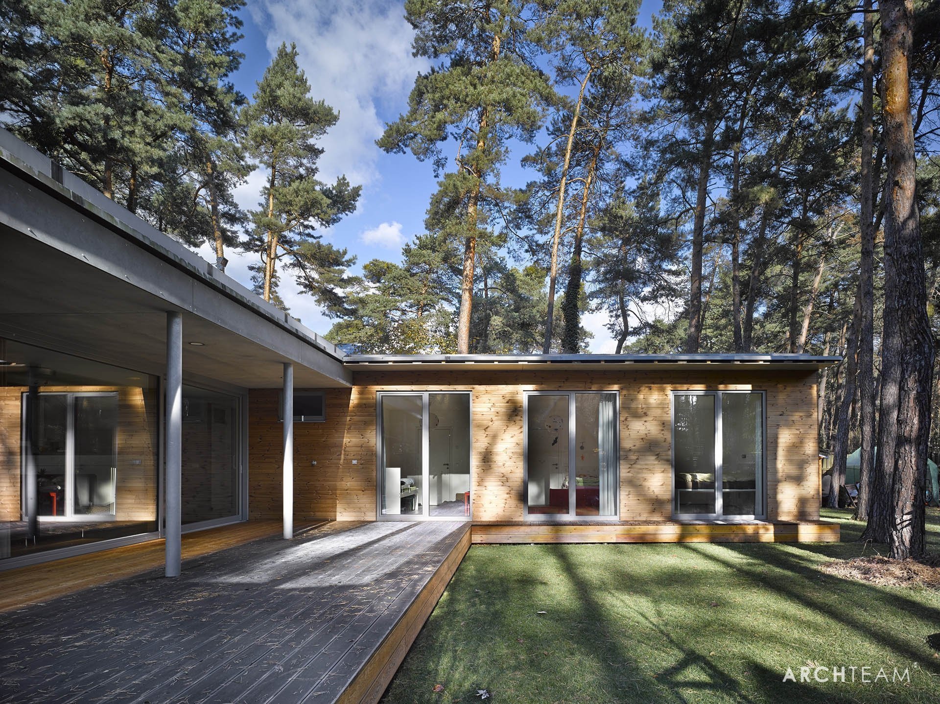 Dům pod korunami borovic