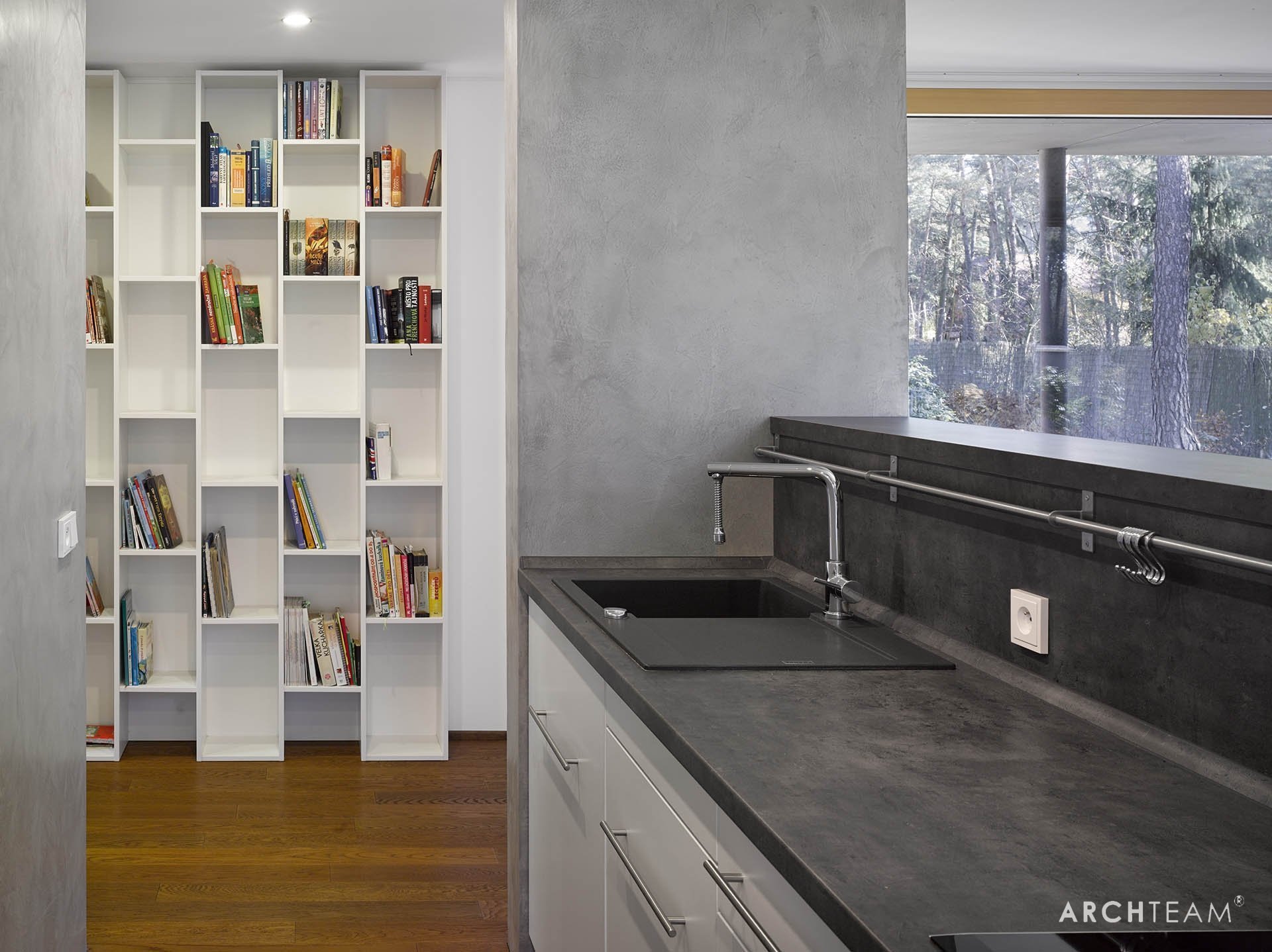 Dům pod korunami borovic