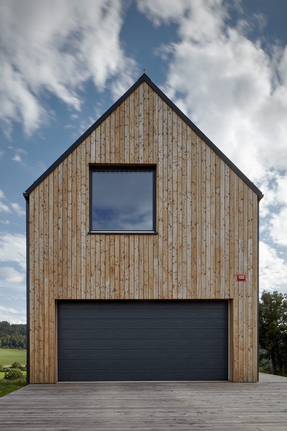 Dům s obývacím pokojem o výšce devět metrů