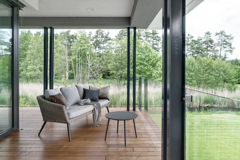 Dům u řeky pro milovníka knih