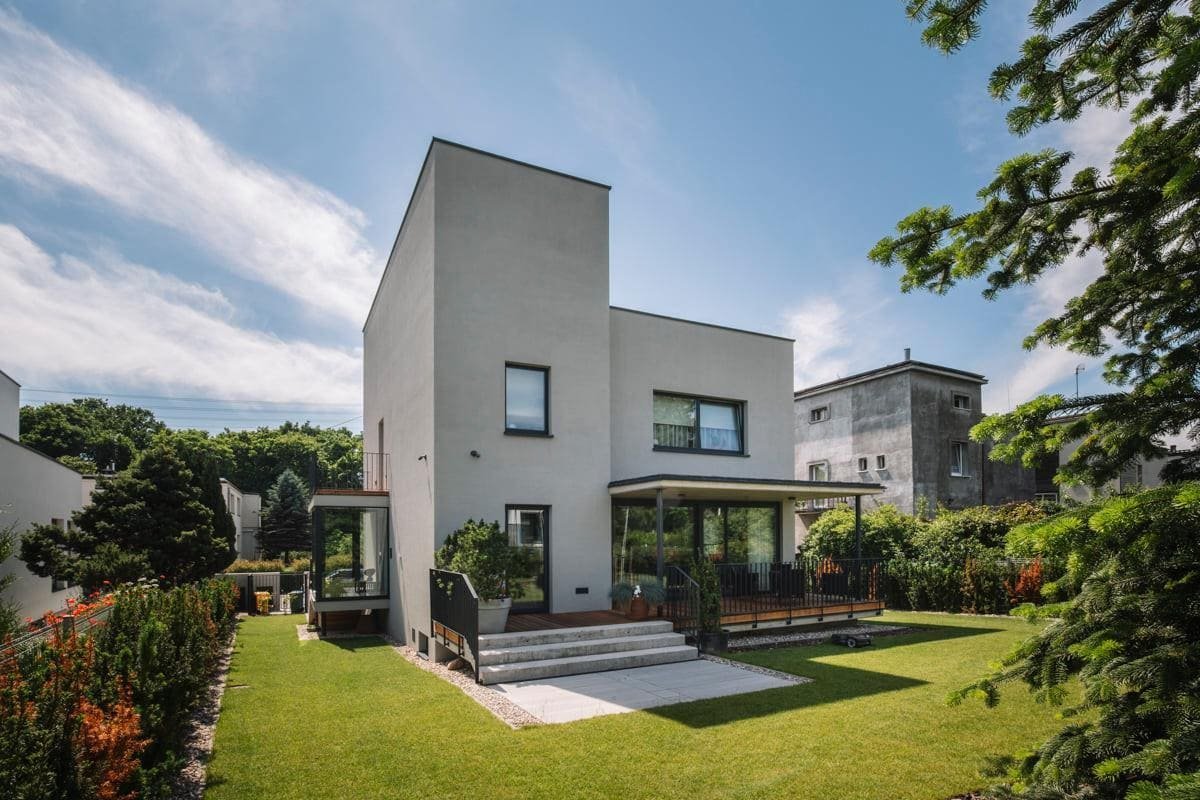 Dům ve stylu modernismu 20. let minulého století