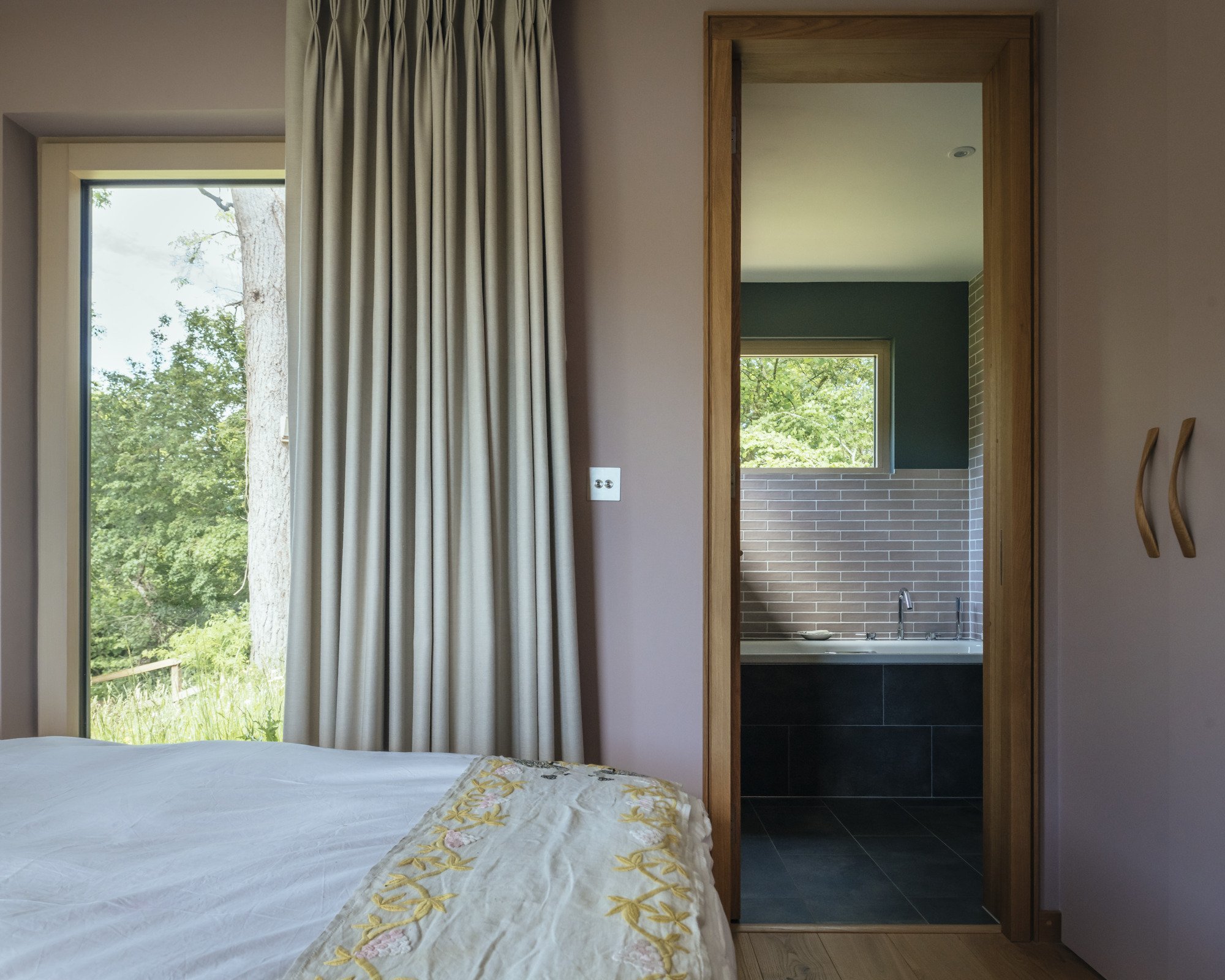 Ekologický rodinný dům uprostřed národního parku