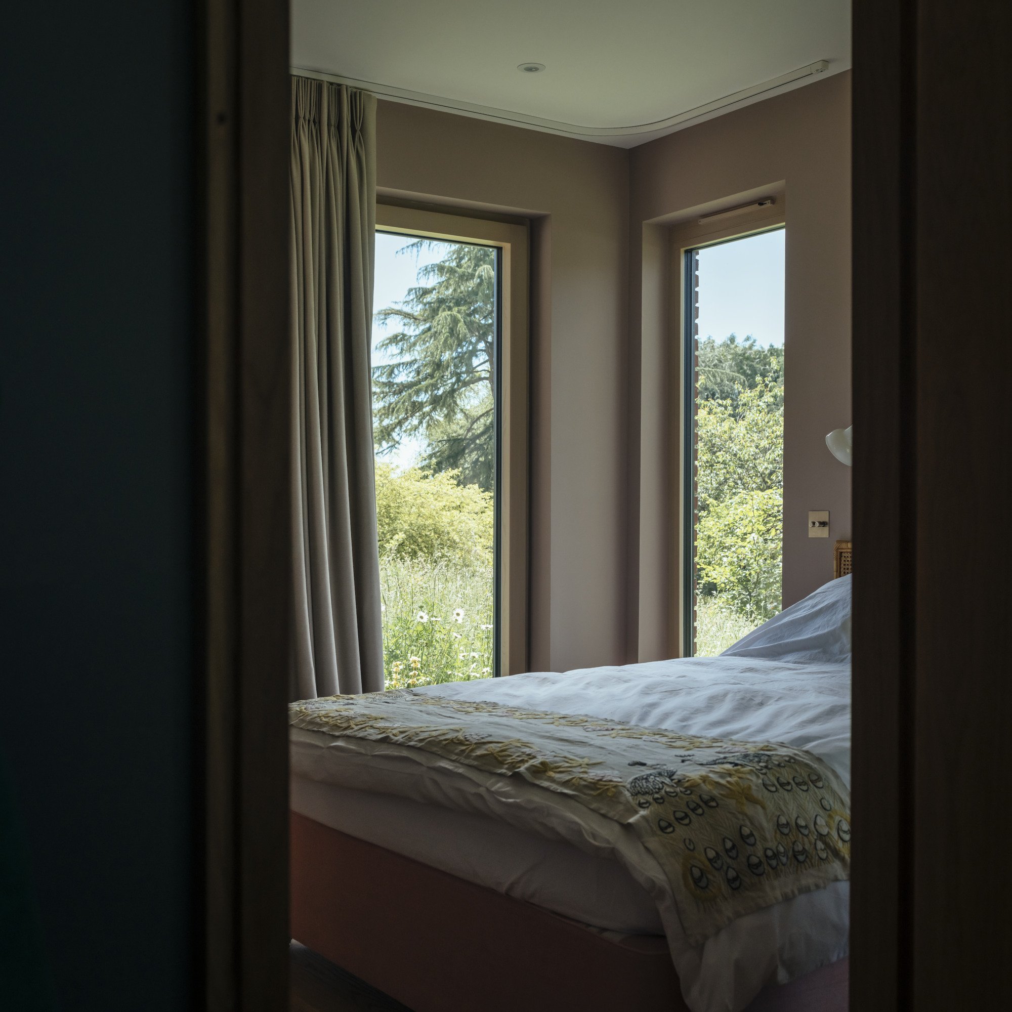 Ekologický rodinný dům uprostřed národního parku