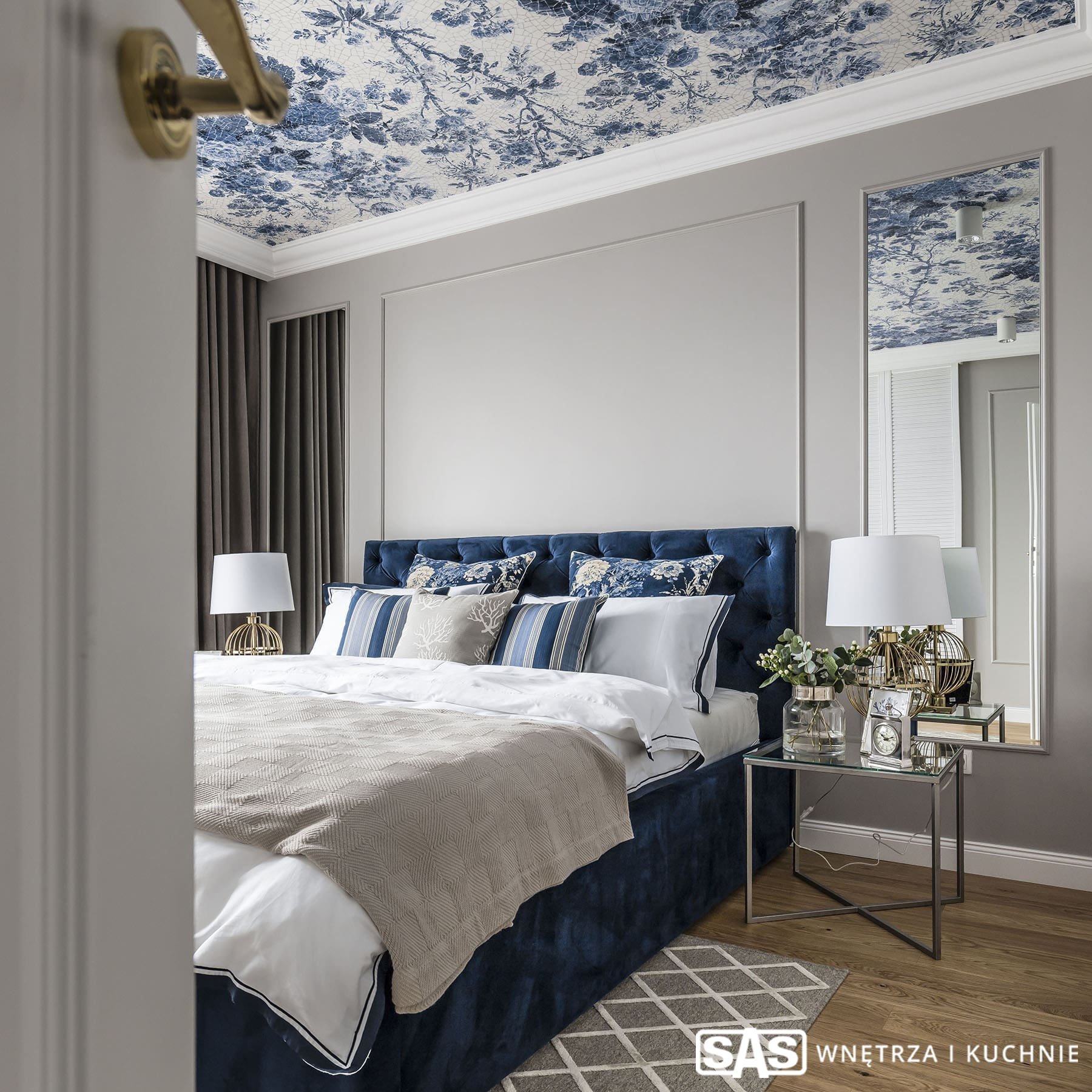 Elegantní kuchyně v šedé barvě