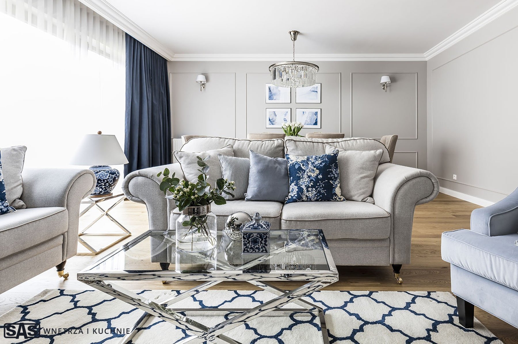 Elegantní kuchyně v šedé barvě