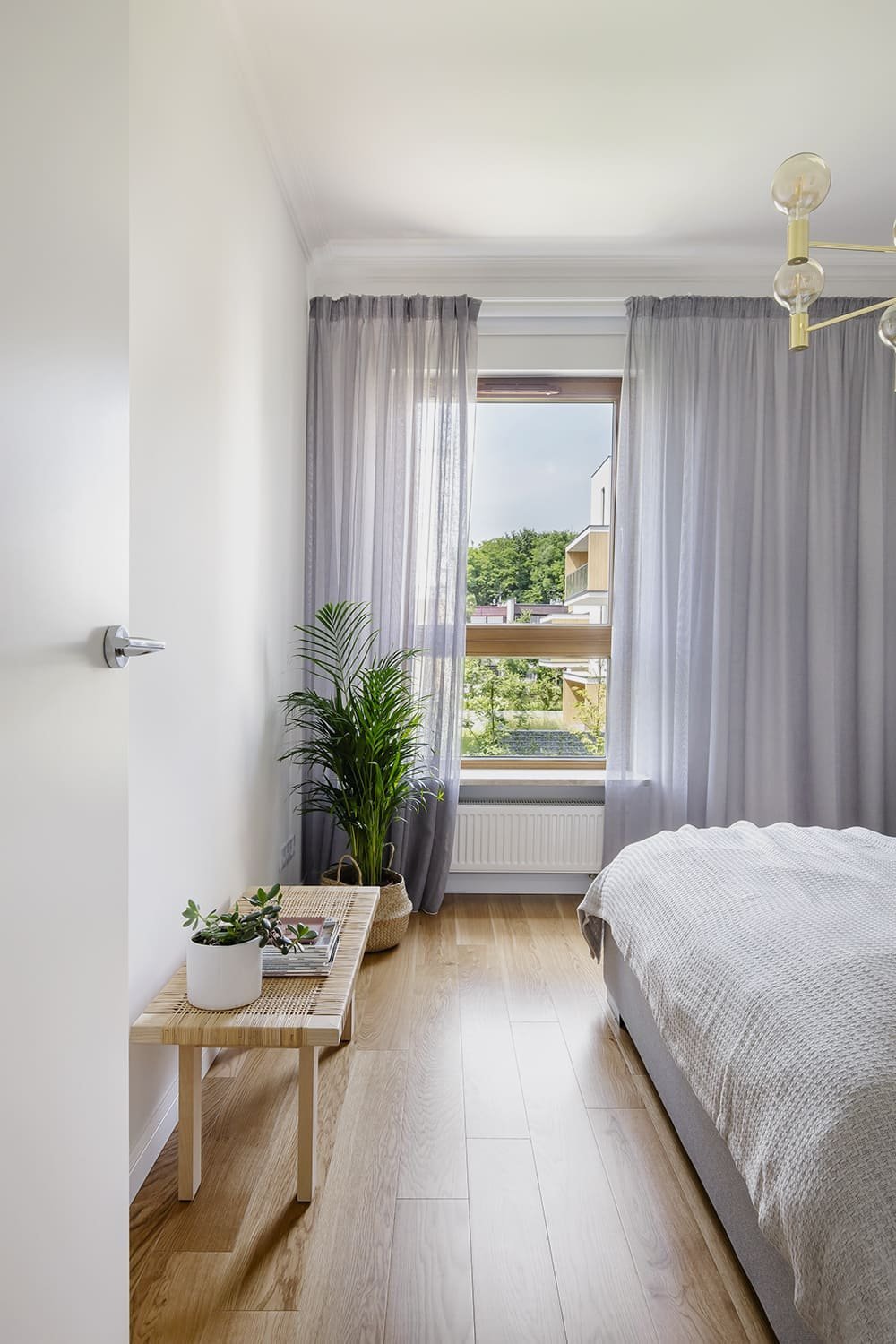 Interiér v minimalistickém duchu s retro prvky