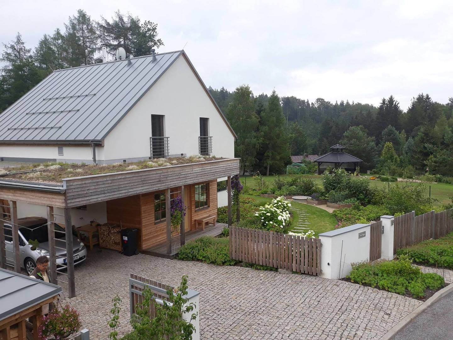 Japonská zahrada s dešťovým jezírkem