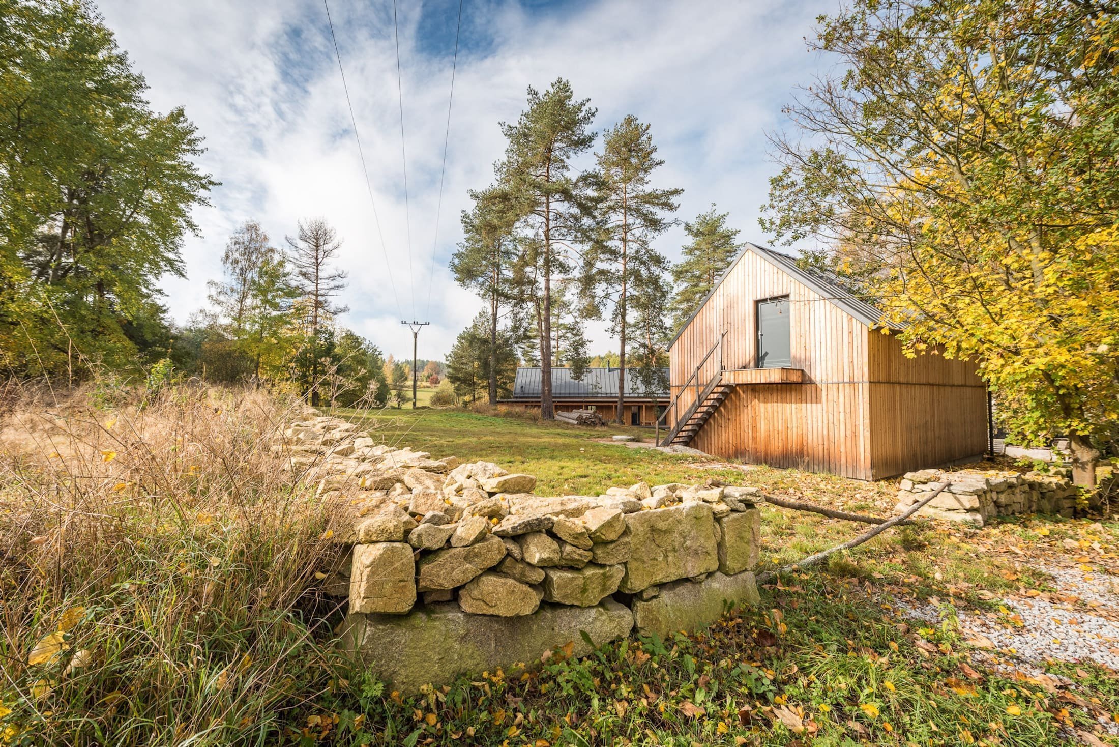 Jednoduchý víkendový dům Bernau