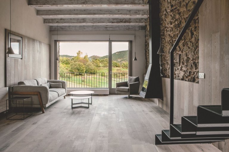 Kamenný statek v Pyrenejích