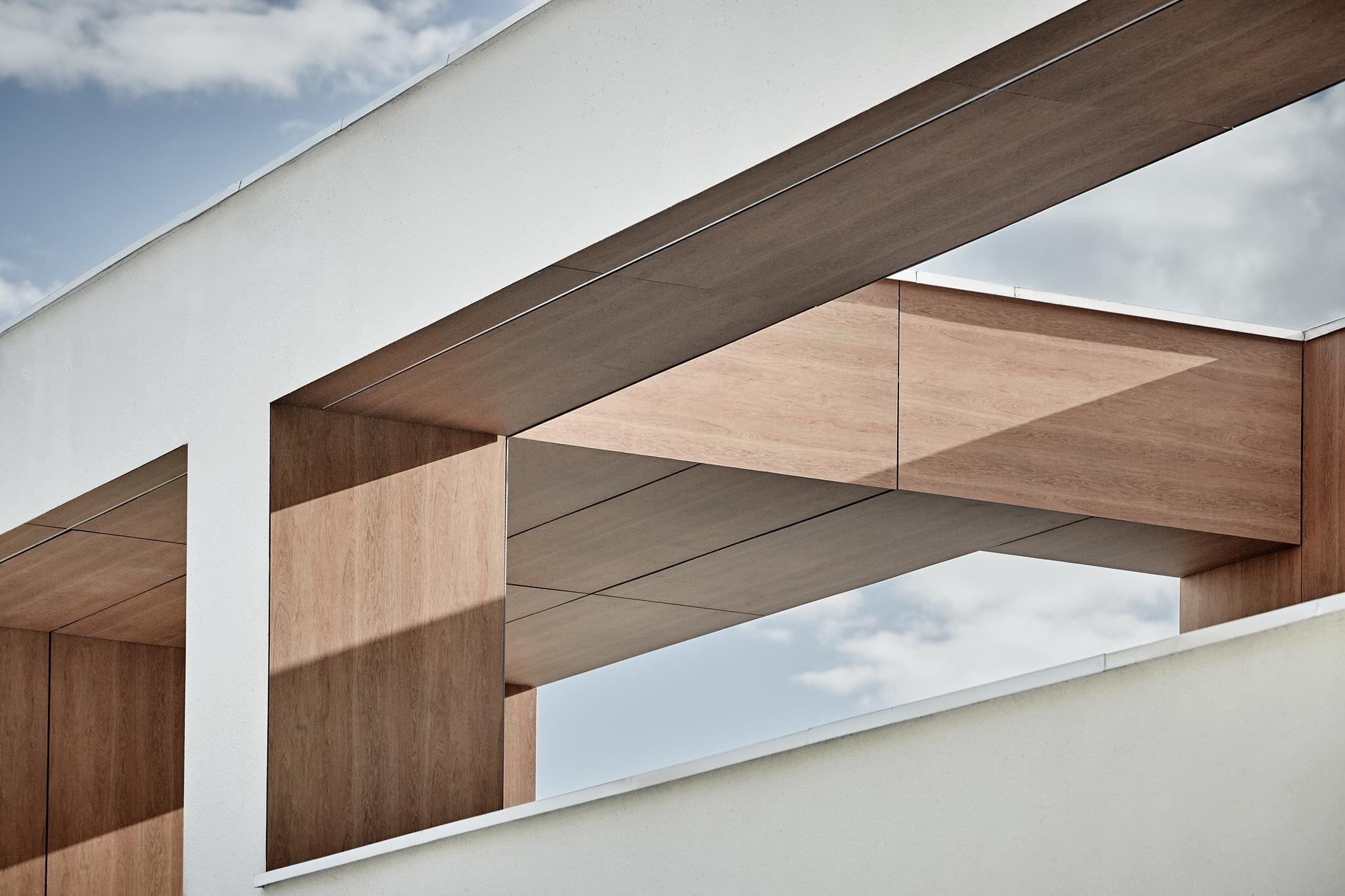 Klasická kostka s průhledy jako moderní dům