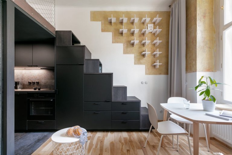 Komfortní bydlení dramatického rázu na 20 m2