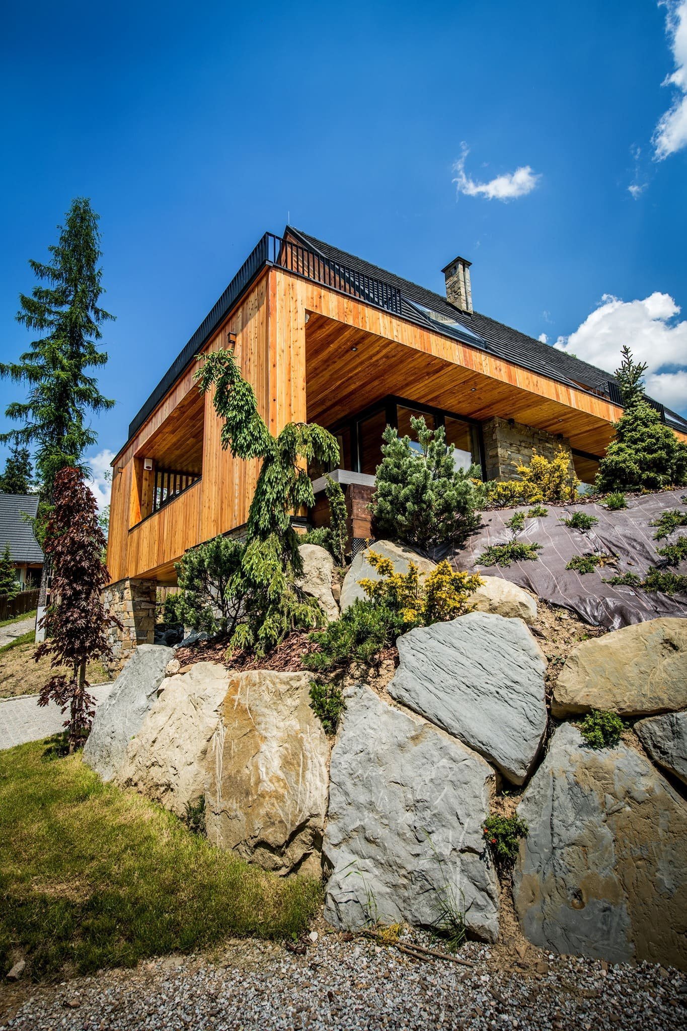 Krásný dům kombinující tradici s modernou