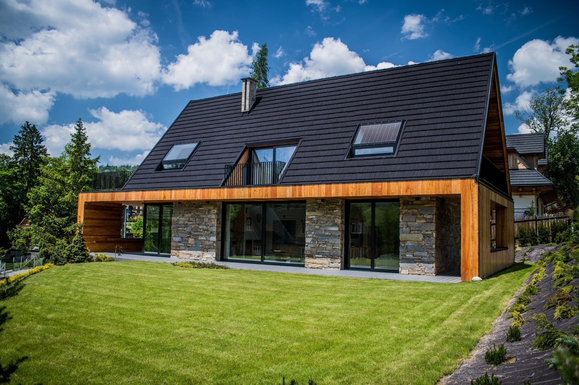 Krásný dům kombinující tradici s modernou