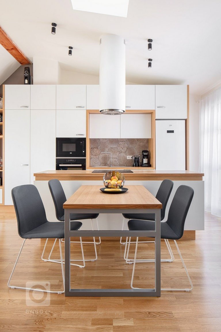 Kuchyně v obývacím pokoji, nebo zvlášť?