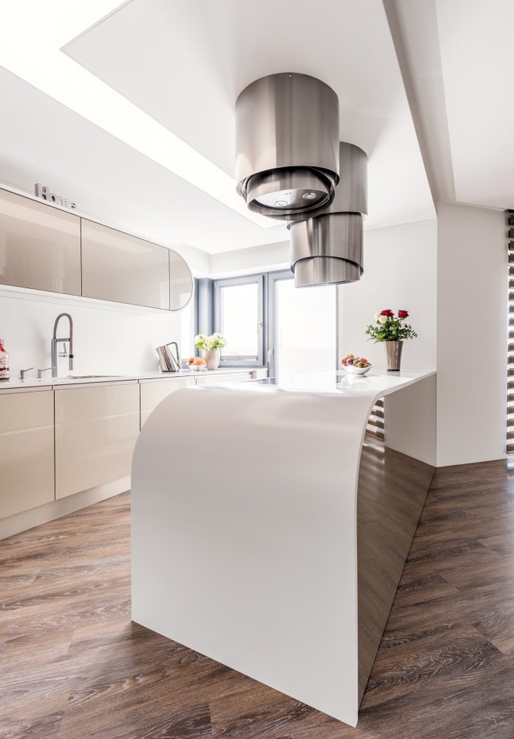 Inteligentní digestoře jako nádherné lustry