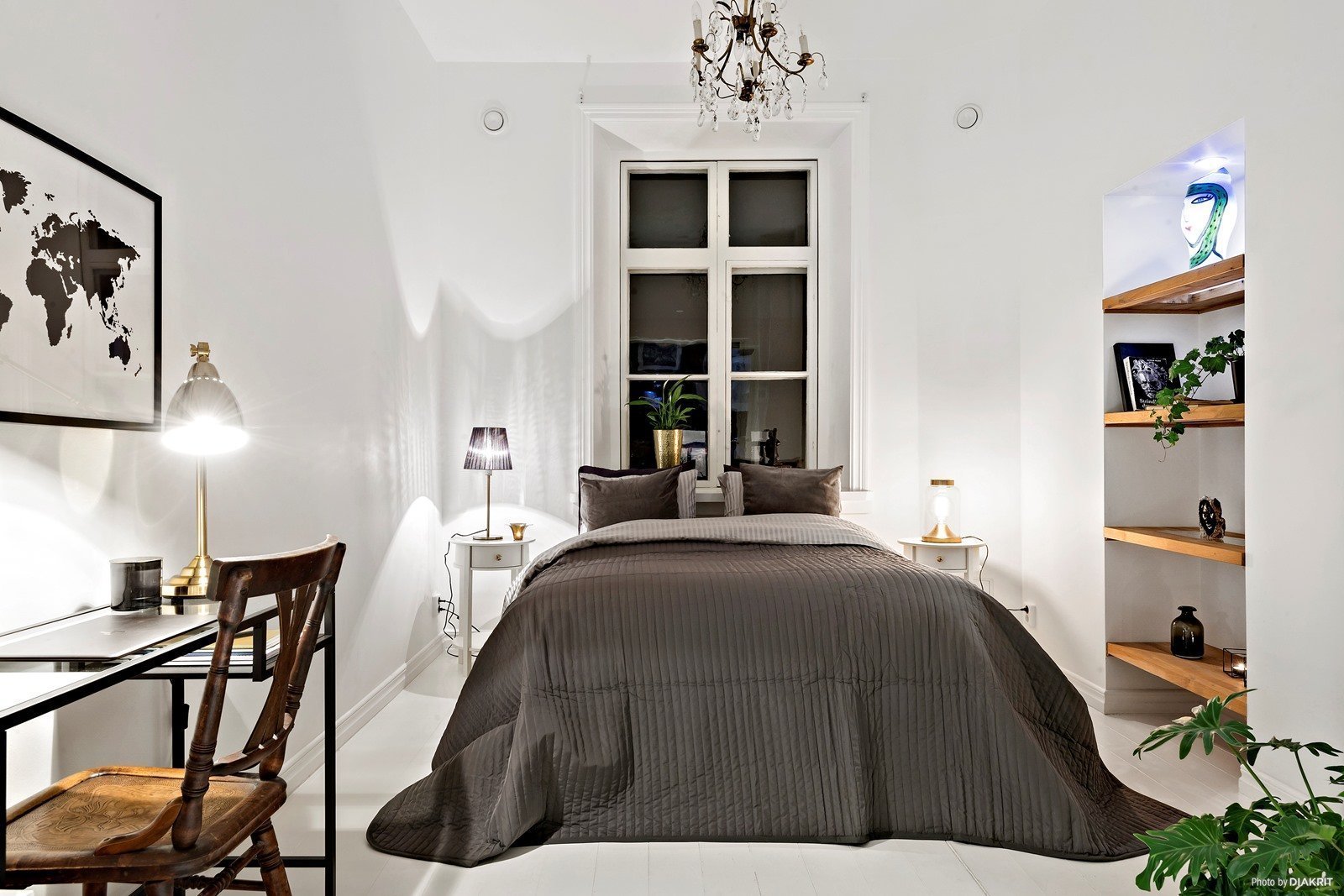 Luxusní bílé podkroví