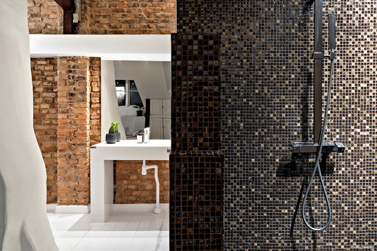 Luxusní bílé podkroví