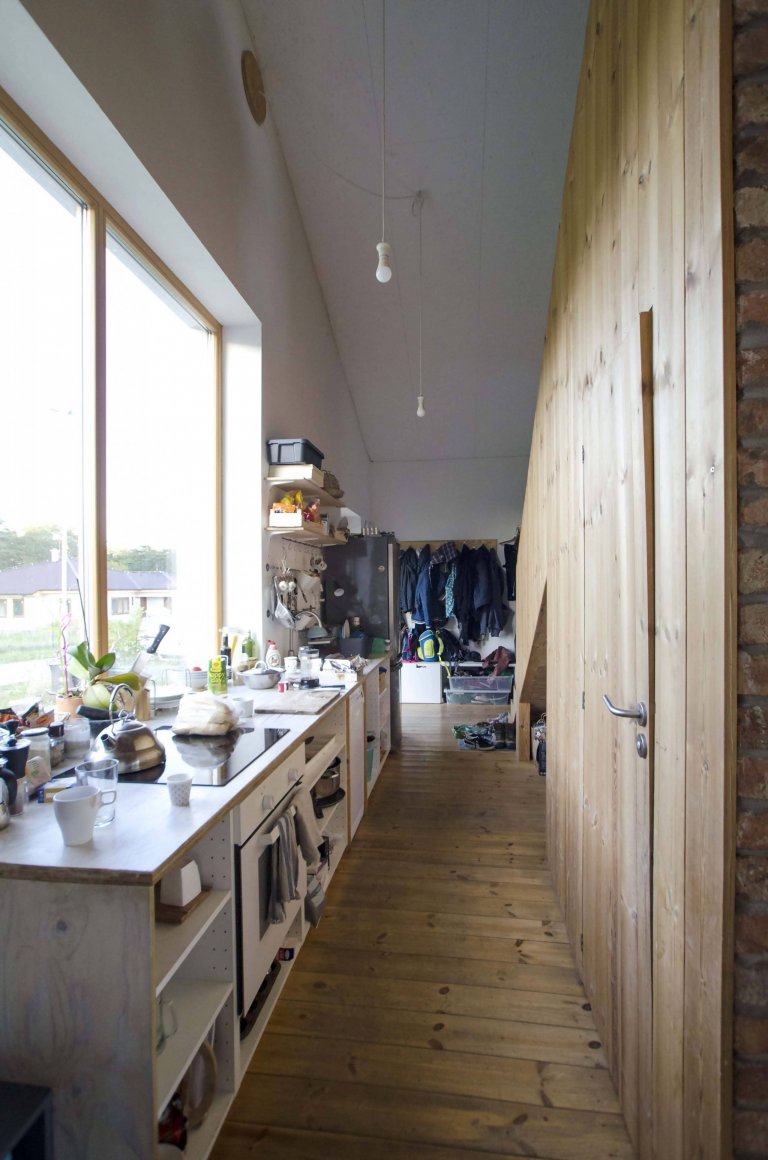 Malá rodinná usedlost plná dynamiky