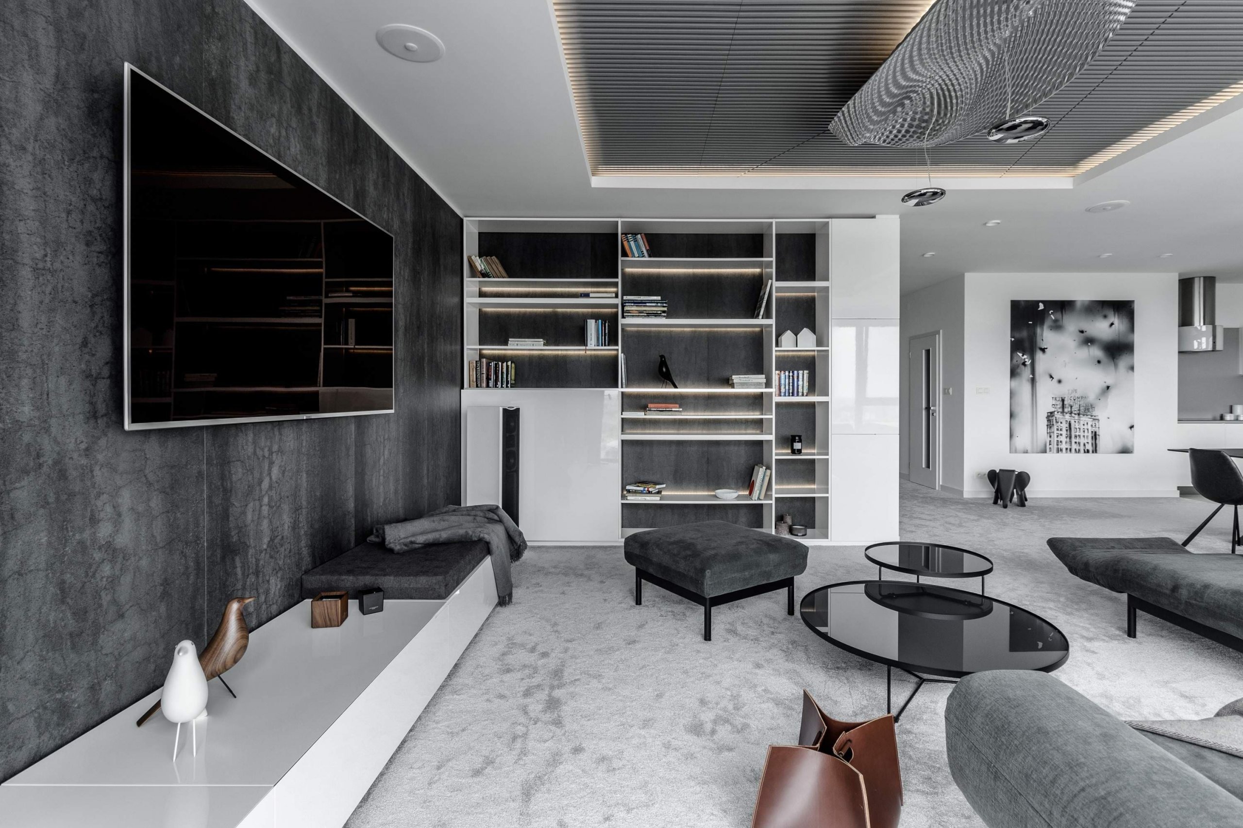 Mezonetový byt v sametově šedé barvě