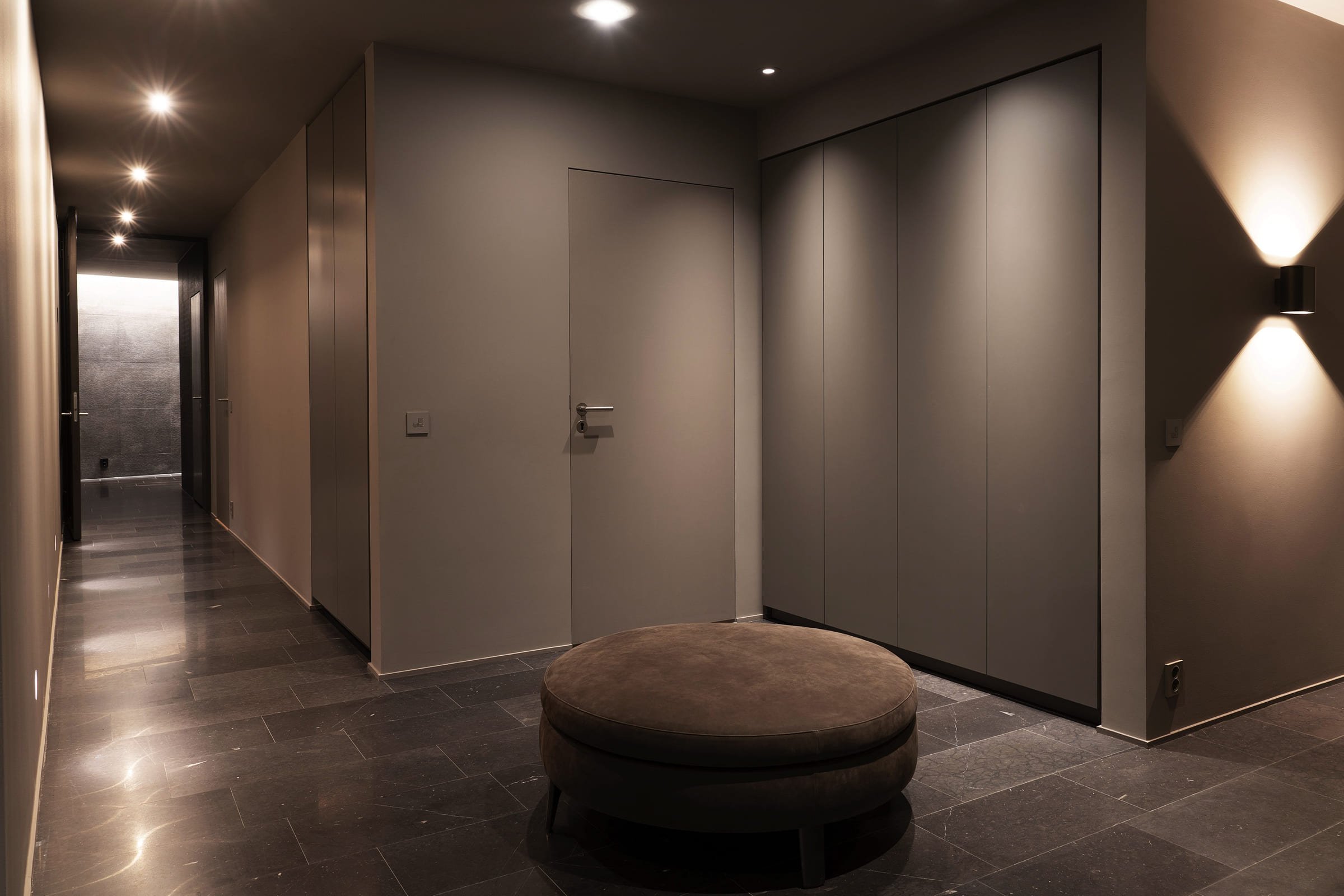 Minimalistická vila s bazénem