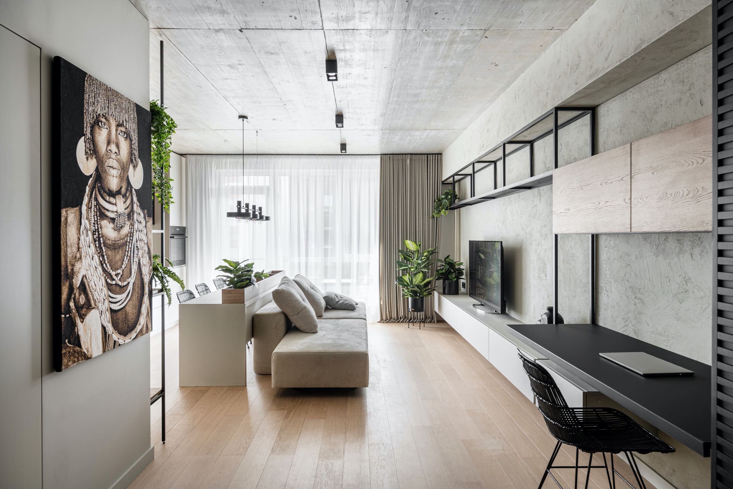 Minimalistický interiér s exotickým výrazem