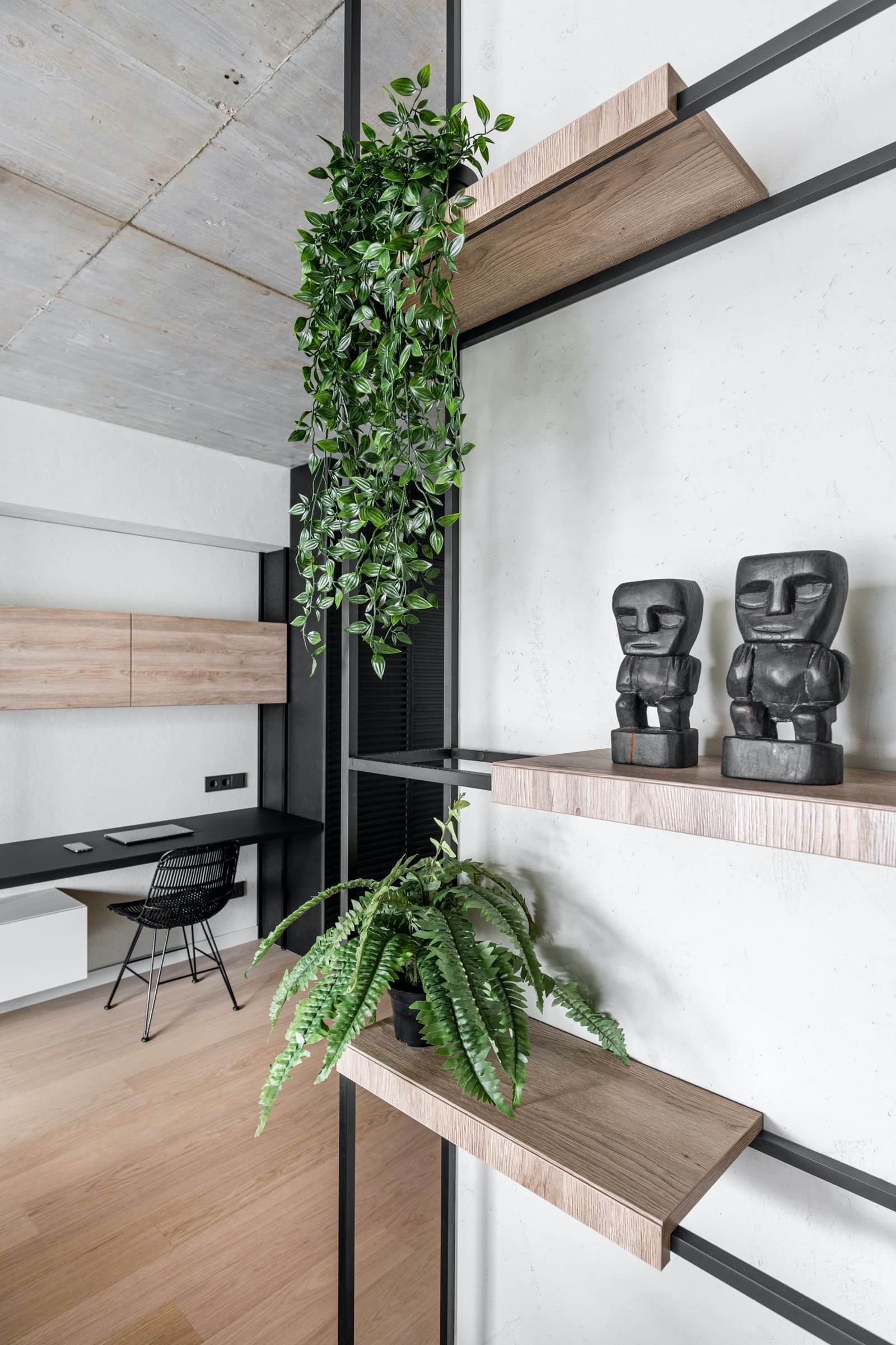 Minimalistický interiér s exotickým výrazem