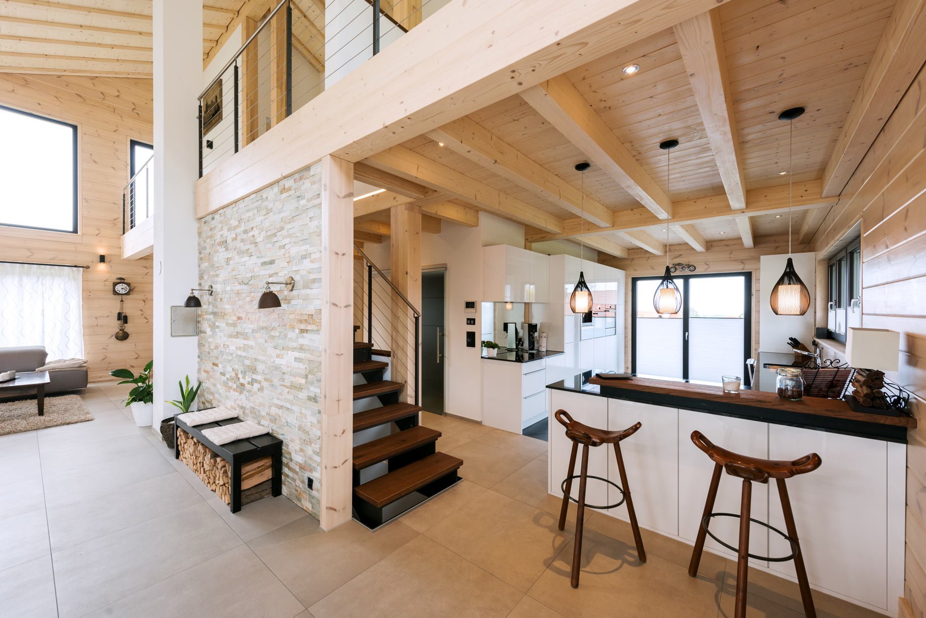 Moderní dřevostavba plná přirozeného světla