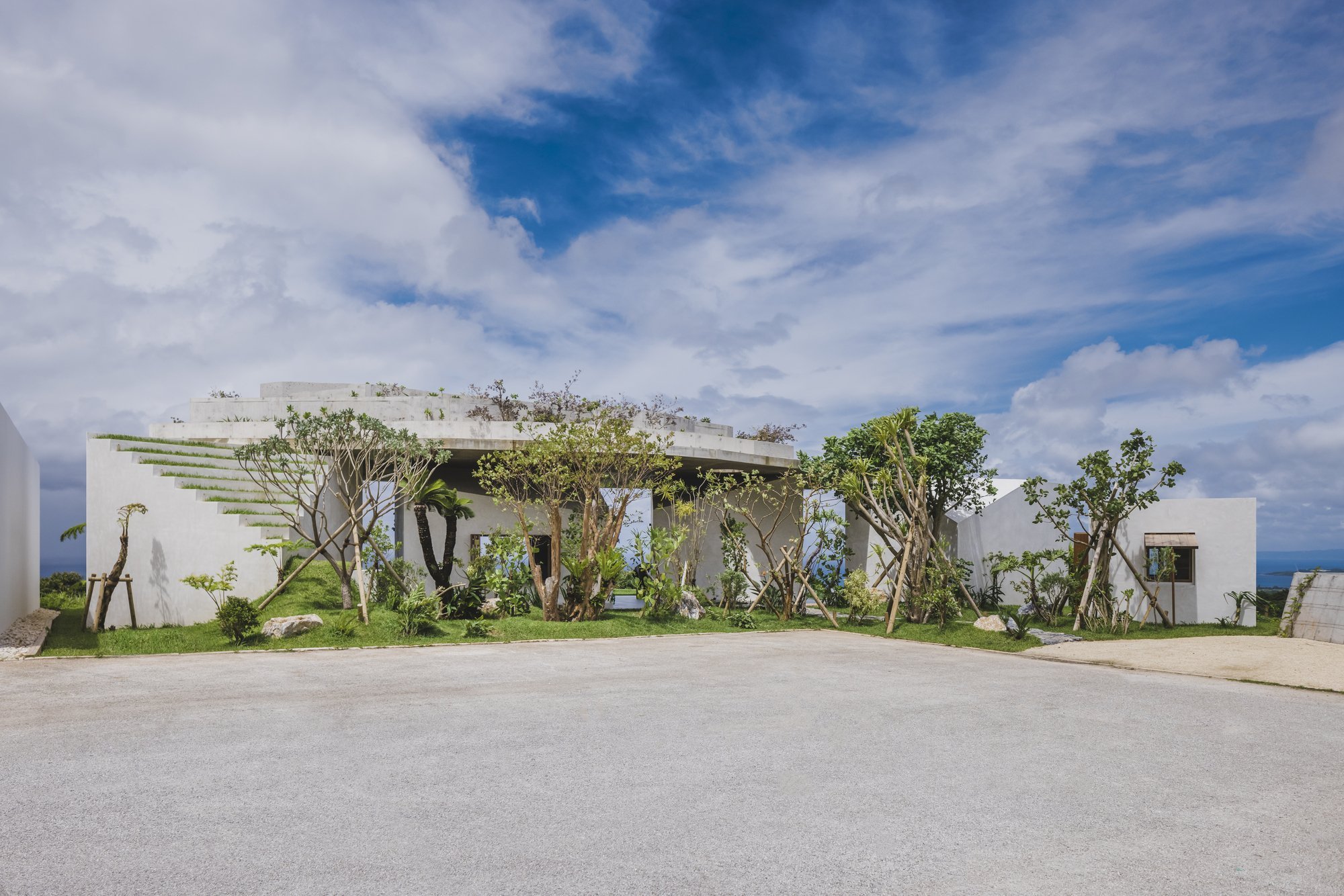 Moderní dům s výhledem na moře