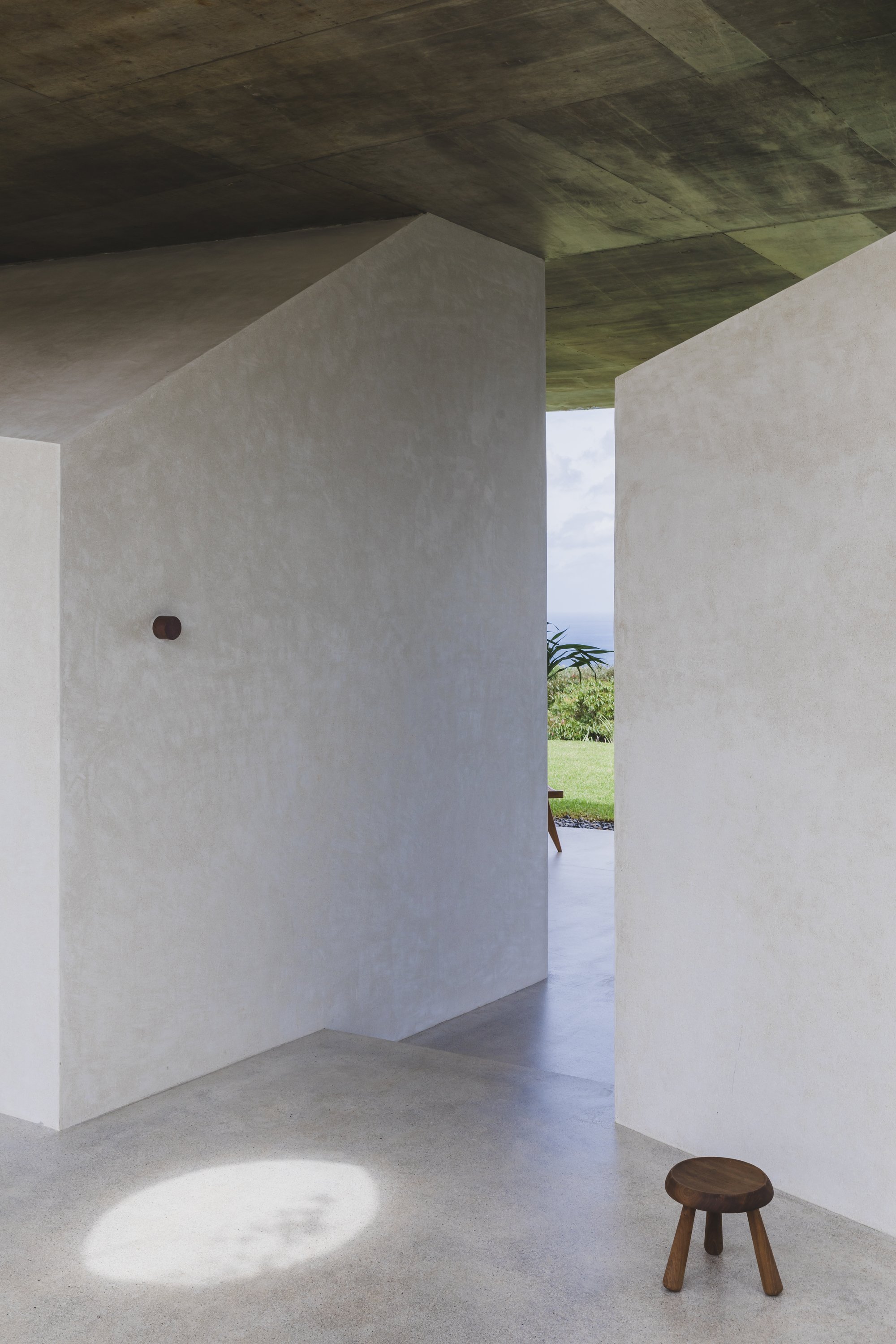 Moderní dům s výhledem na moře