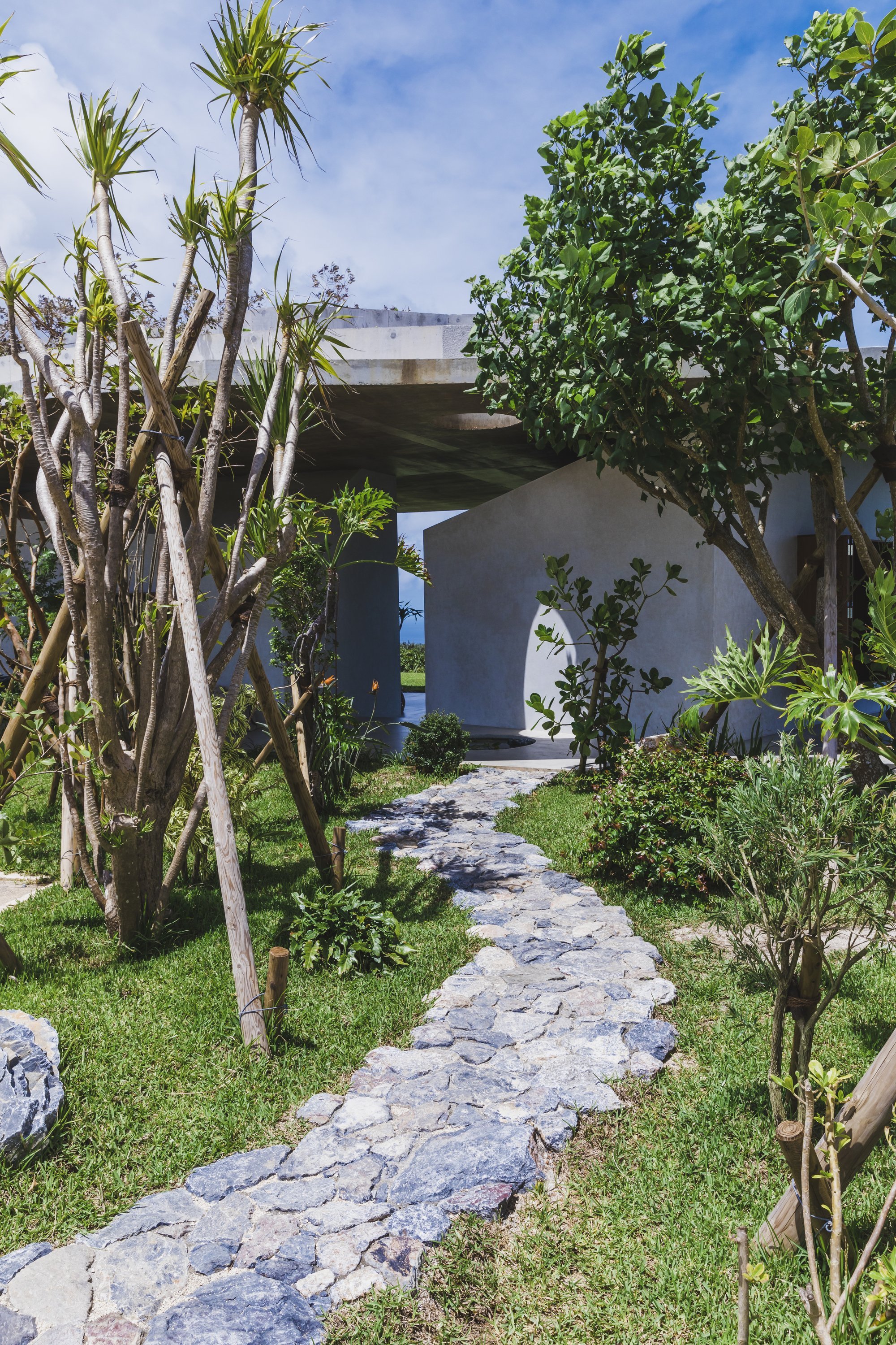 Moderní dům s výhledem na moře