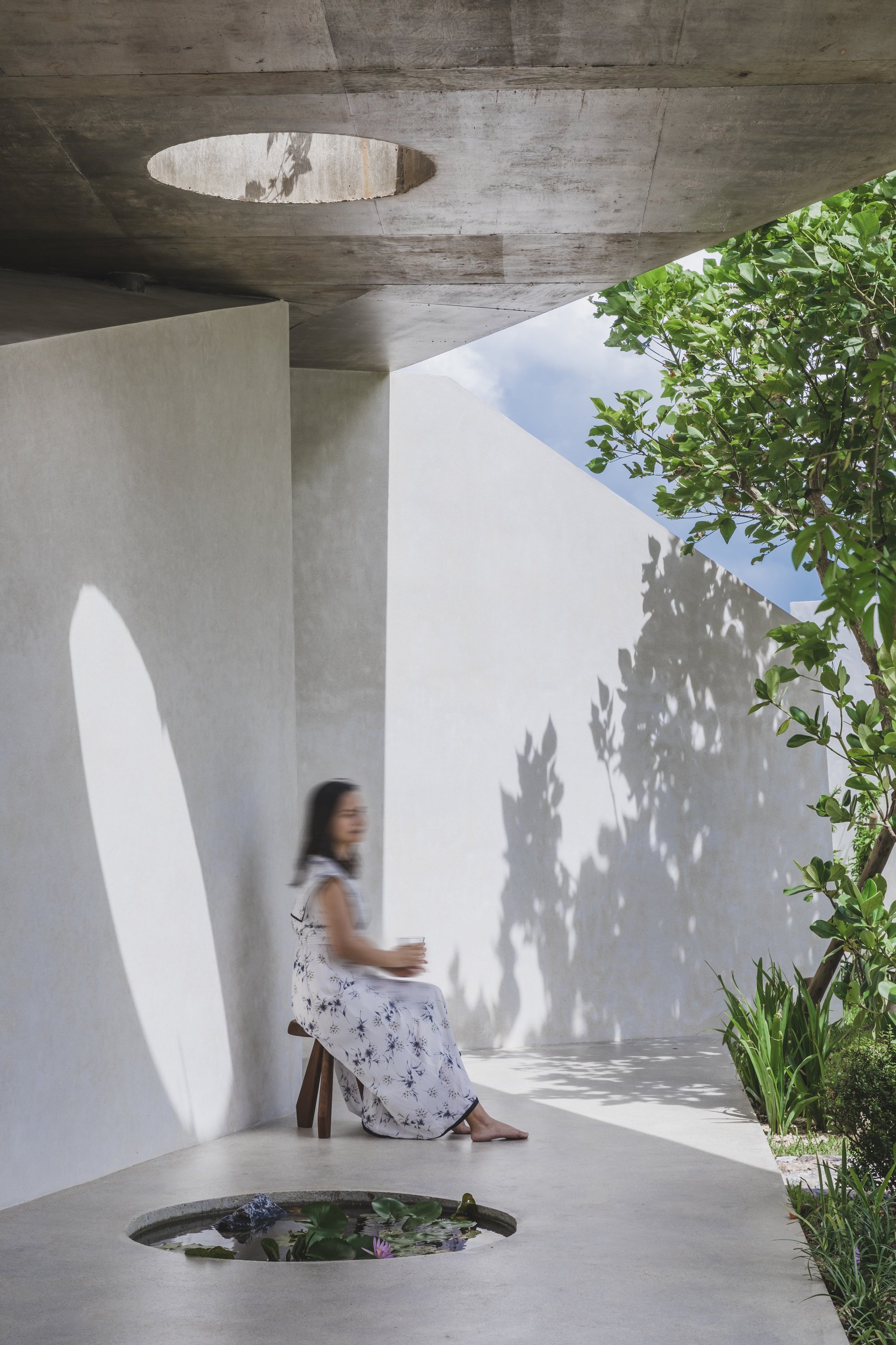 Moderní dům s výhledem na moře