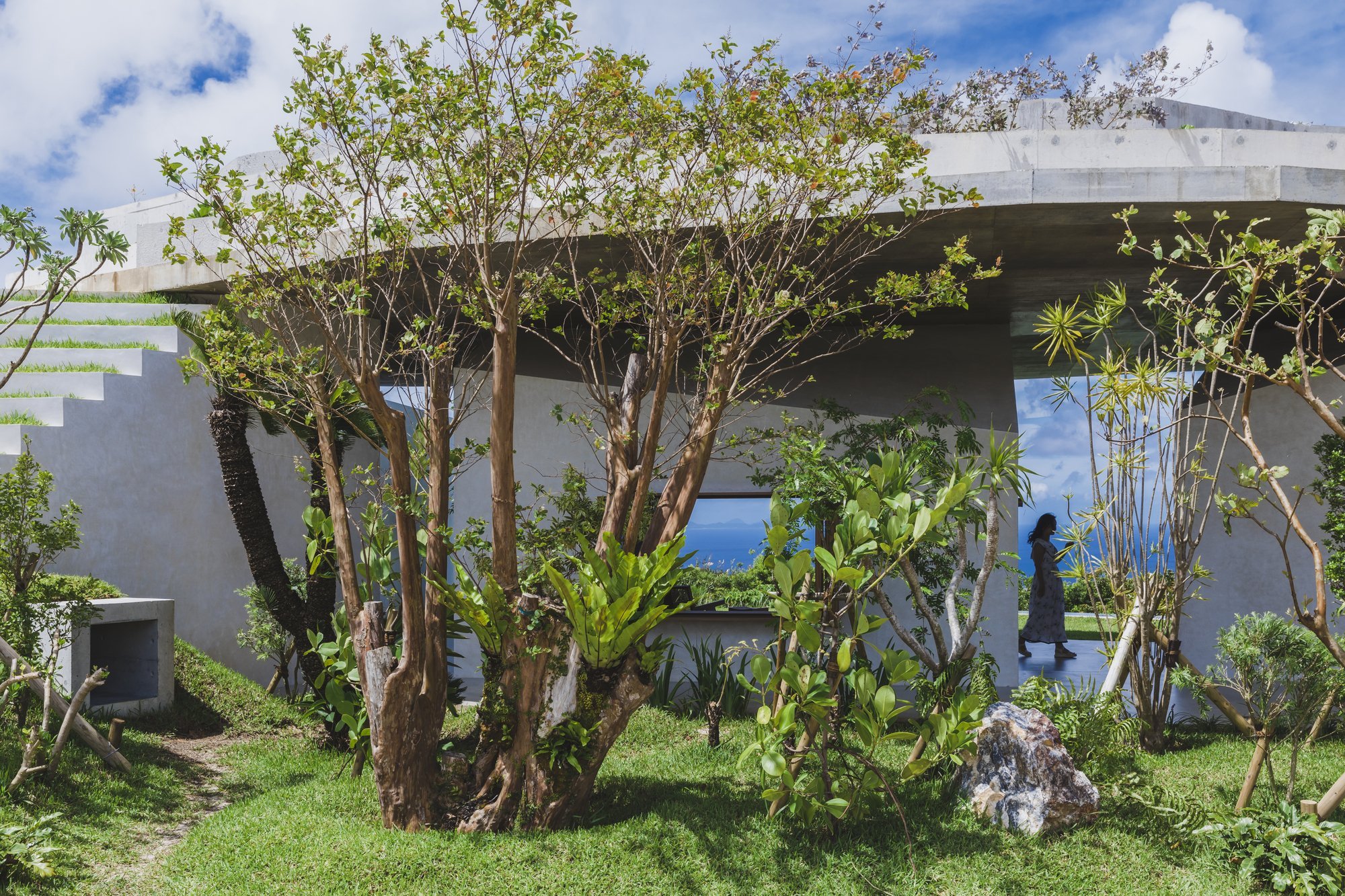 Moderní dům s výhledem na moře