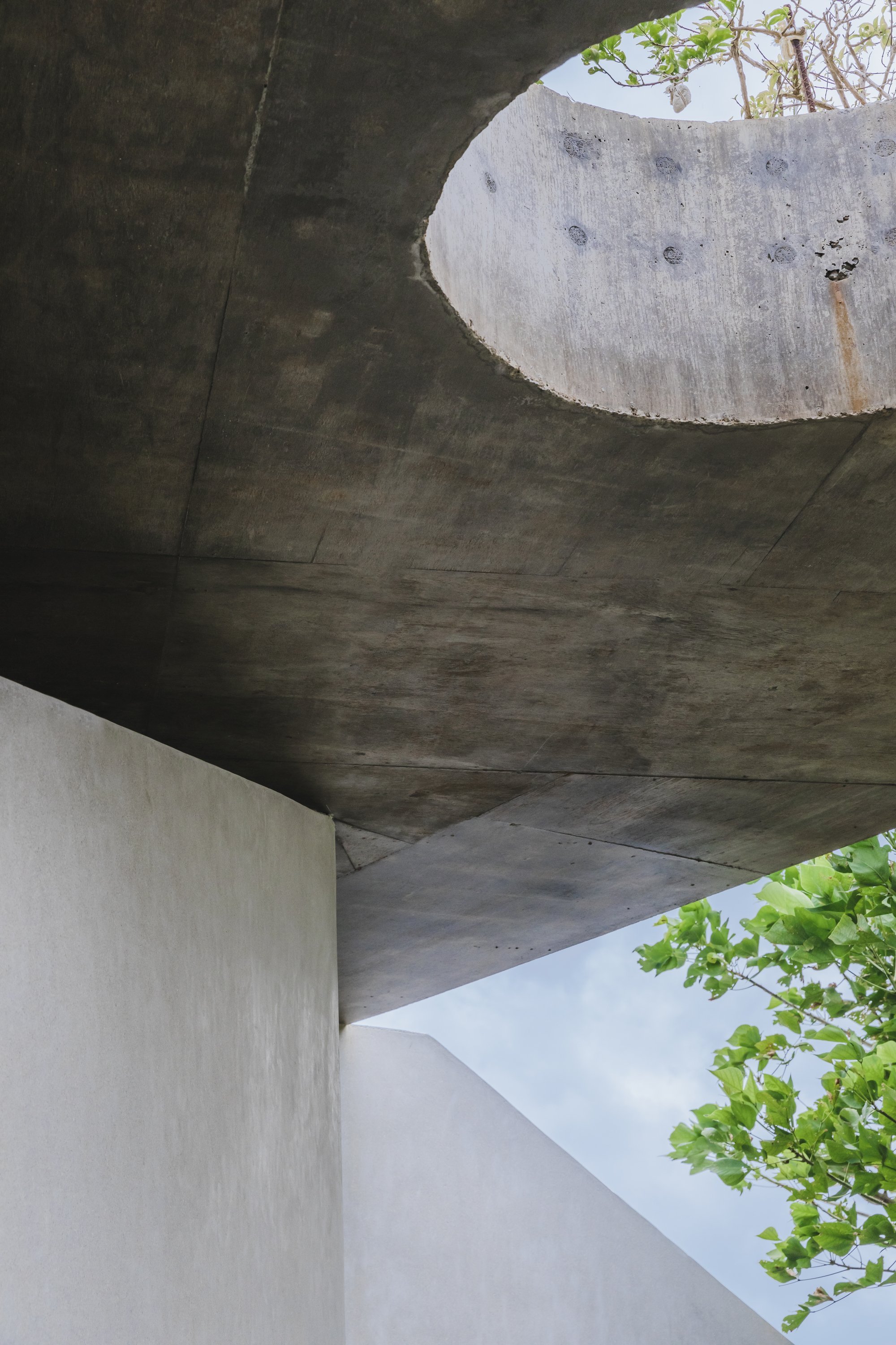 Moderní dům s výhledem na moře