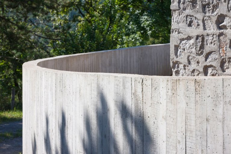 Moderní dům v souladu s tradicí