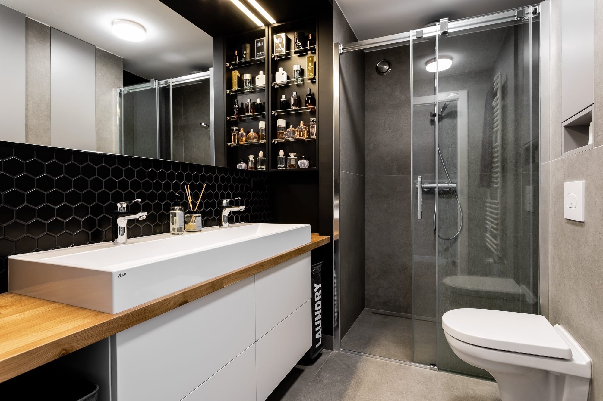 Moderní interiér říznutý retro