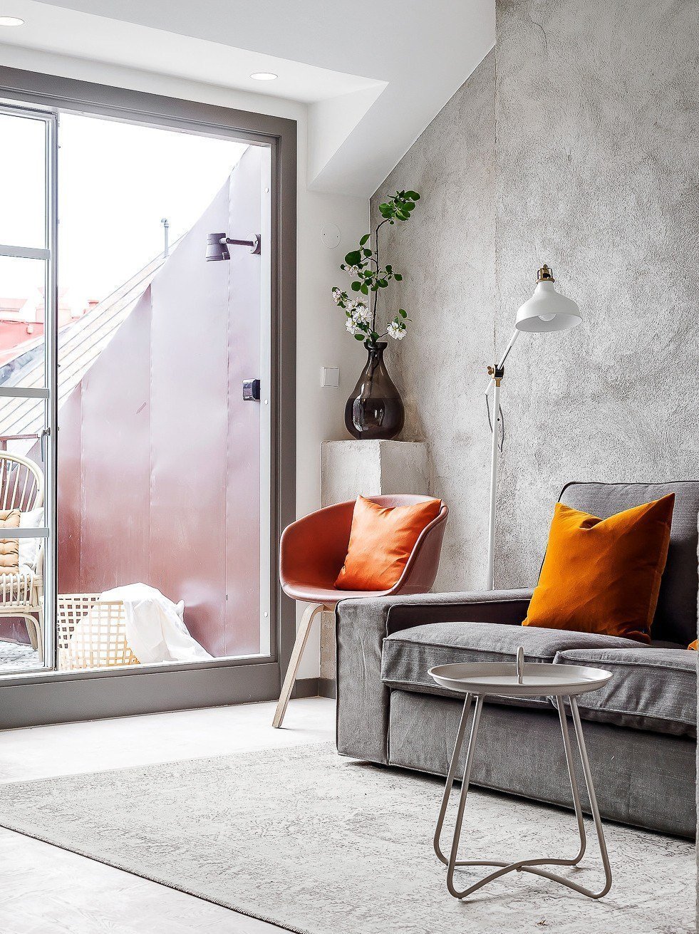 Moderní podkrovní byt ve Stockholmu