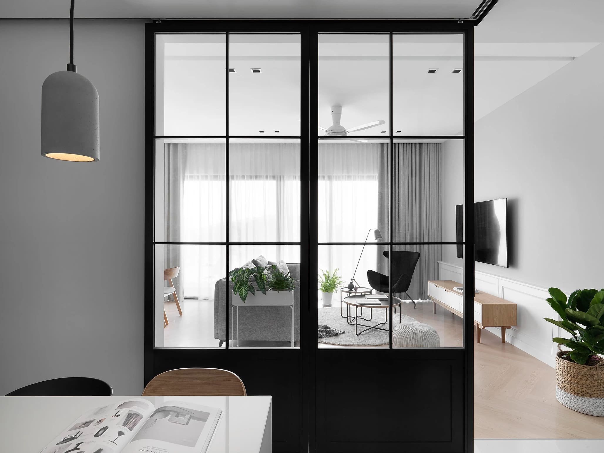 Moderní skandinávský interiér z Malajsie