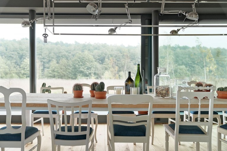 Moderní stodola se sedlovou střechou