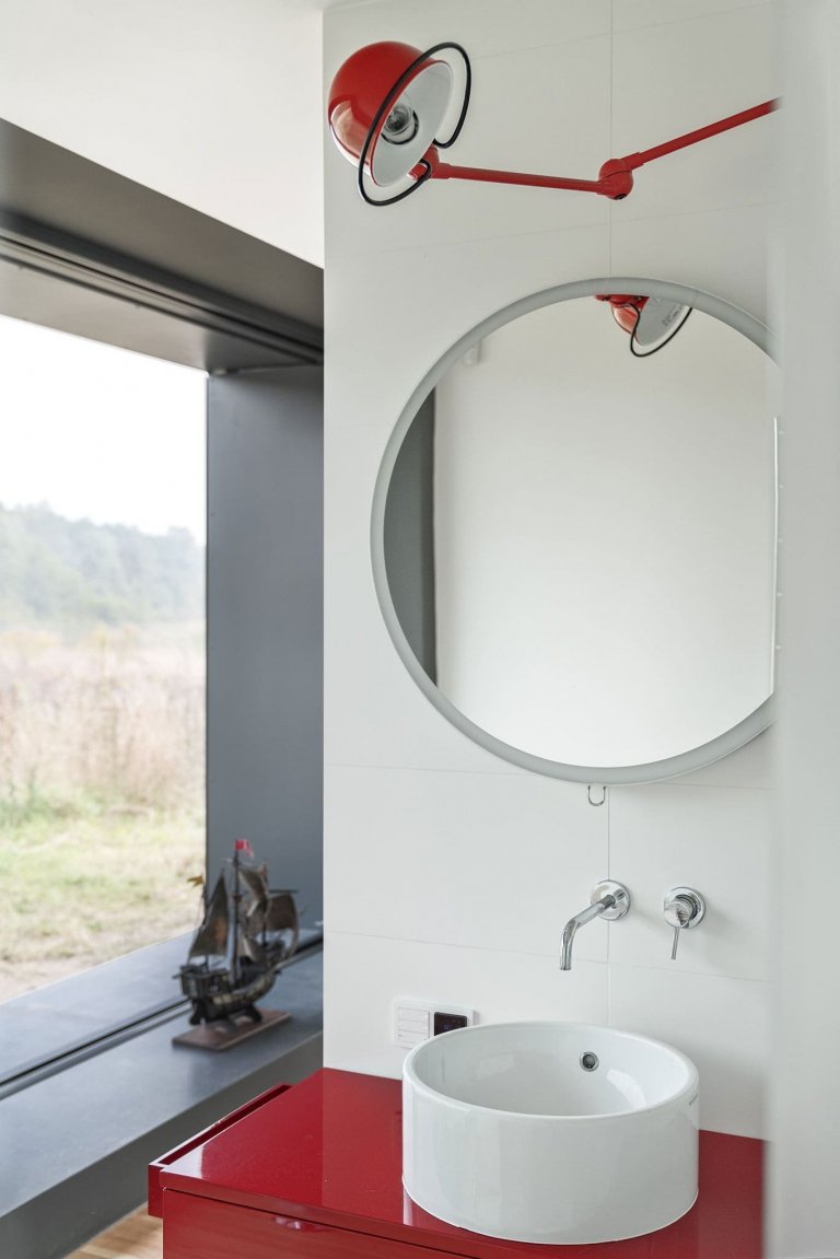 Moderní stodola se sedlovou střechou