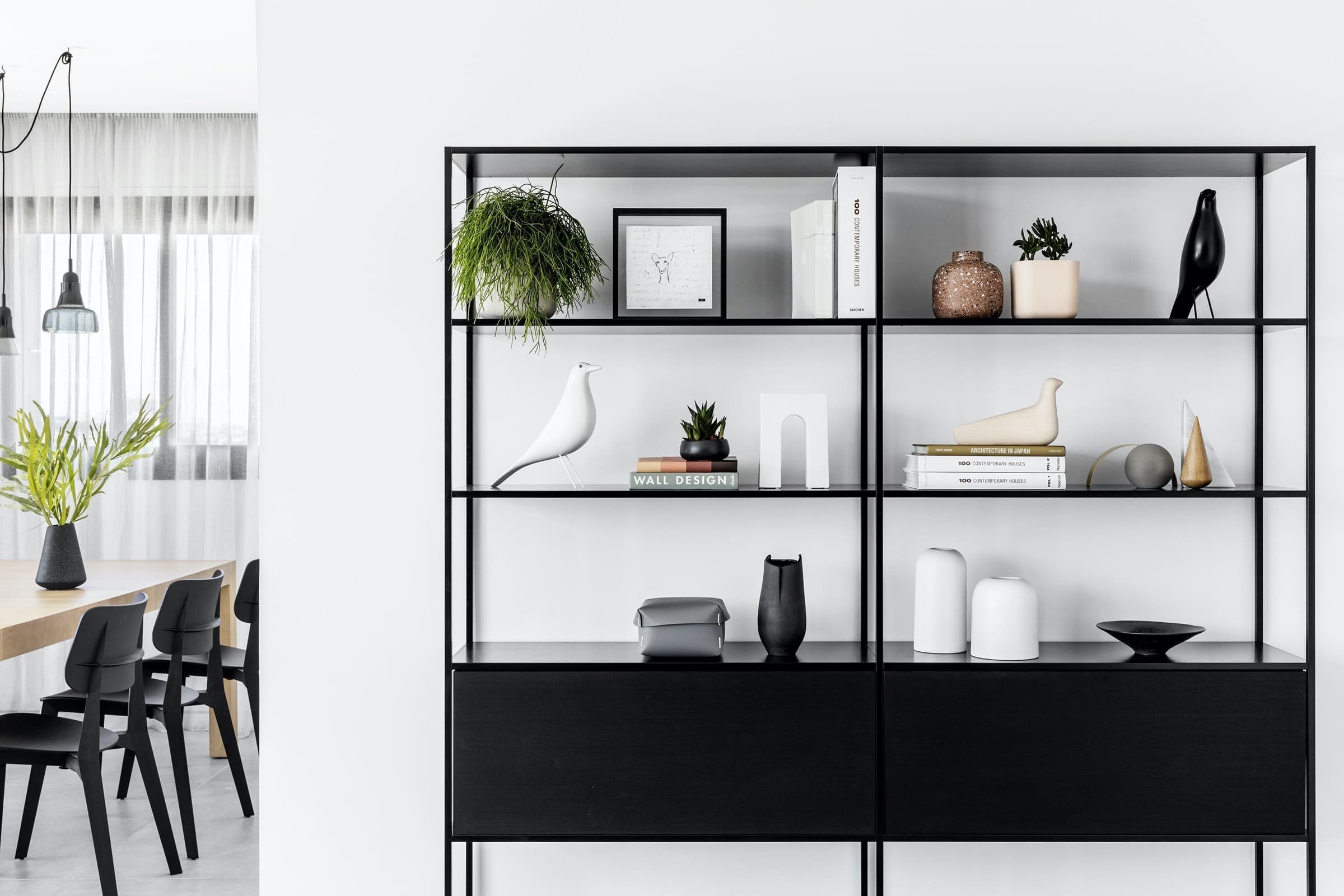 Monochromaticky laděný interiér