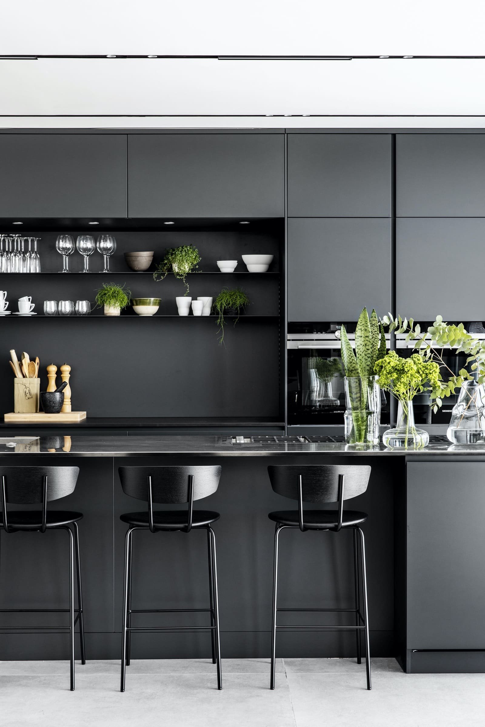 Monochromaticky laděný interiér