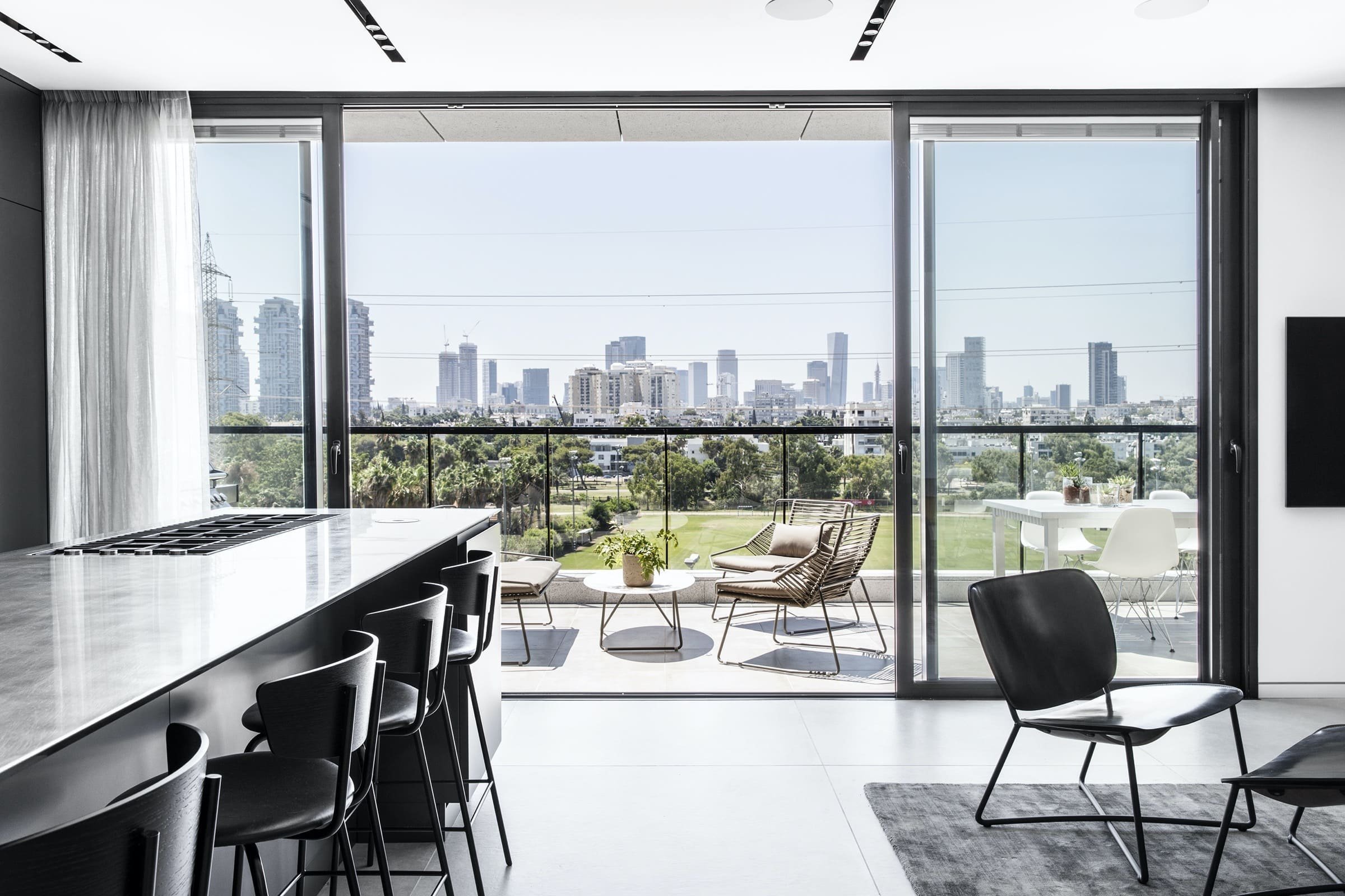 Monochromaticky laděný interiér