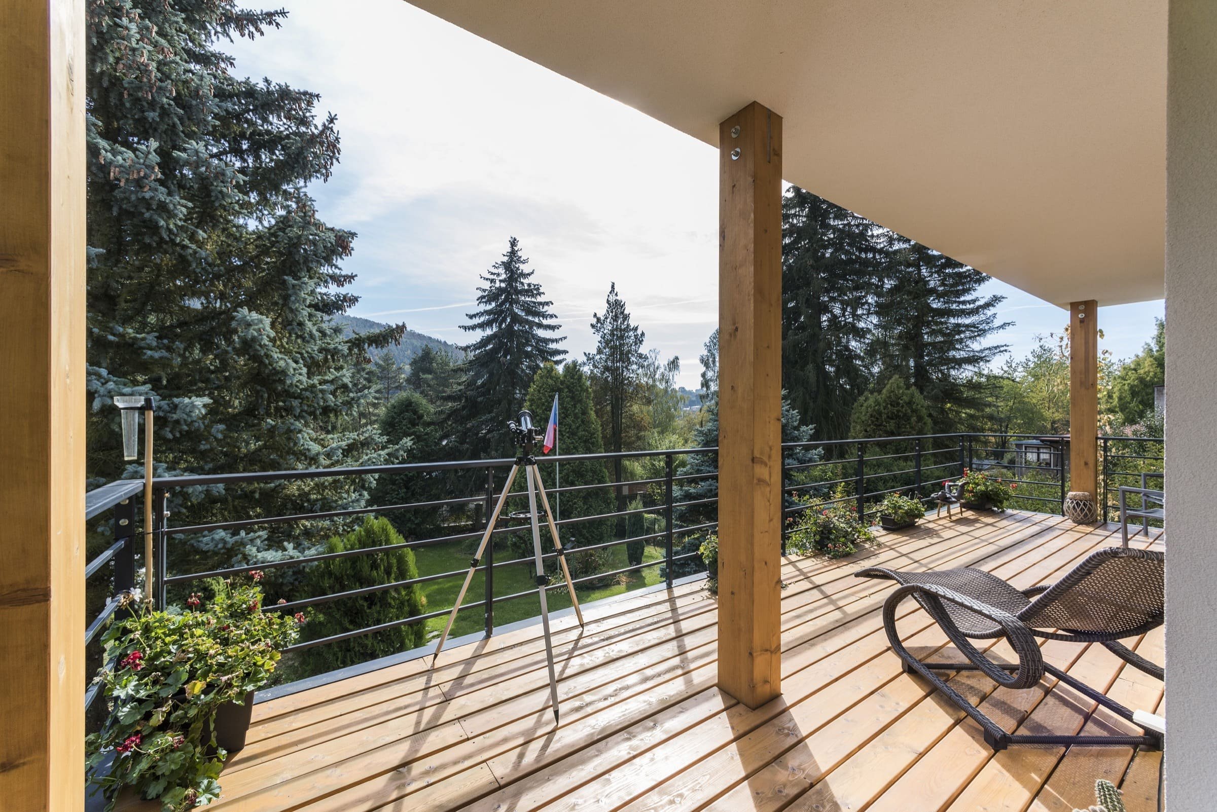 Na místě původní chaty vyrostl dům pro dva