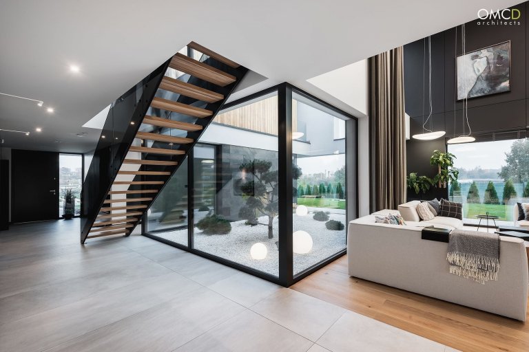 Nadčasový interiér domu v Lublinu