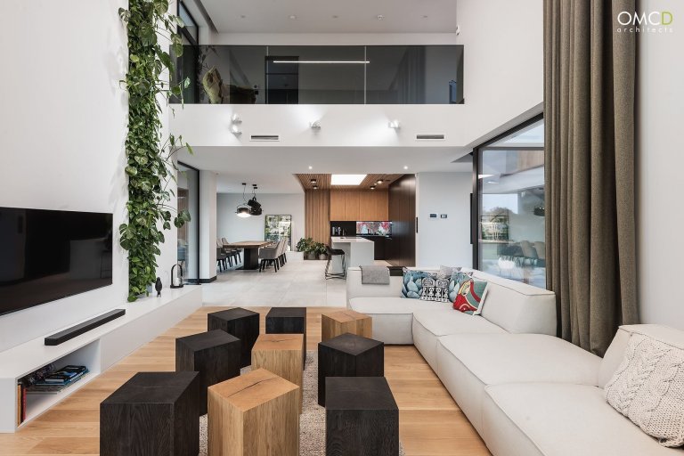 Nadčasový interiér domu v Lublinu