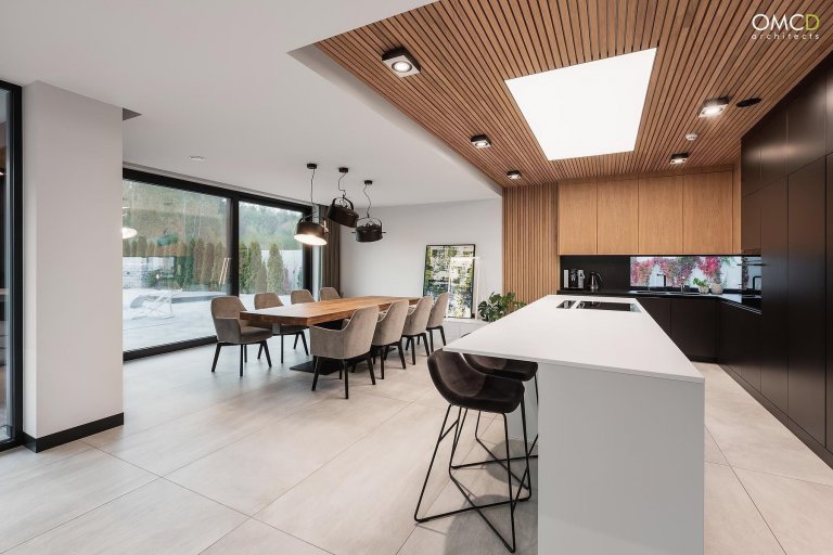 Nadčasový interiér domu v Lublinu