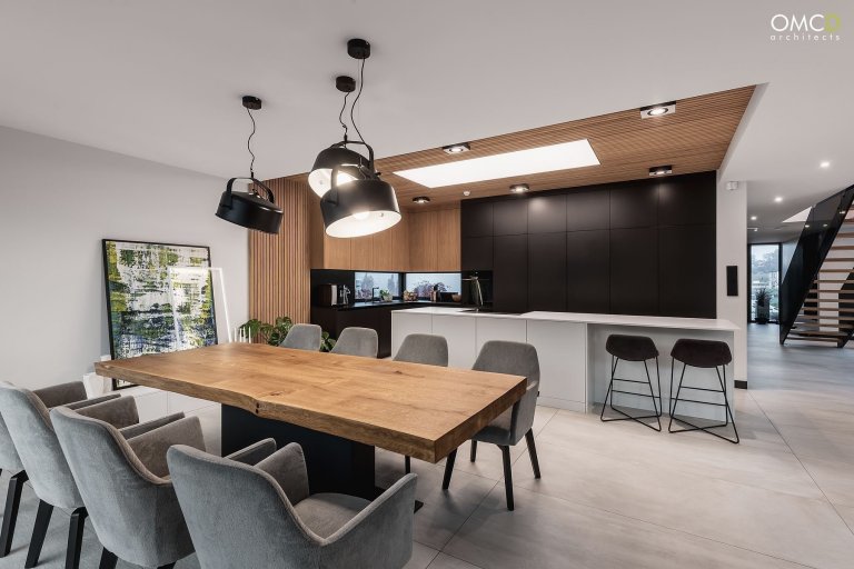 Nadčasový interiér domu v Lublinu