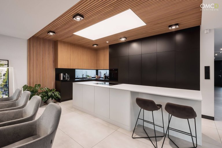 Nadčasový interiér domu v Lublinu