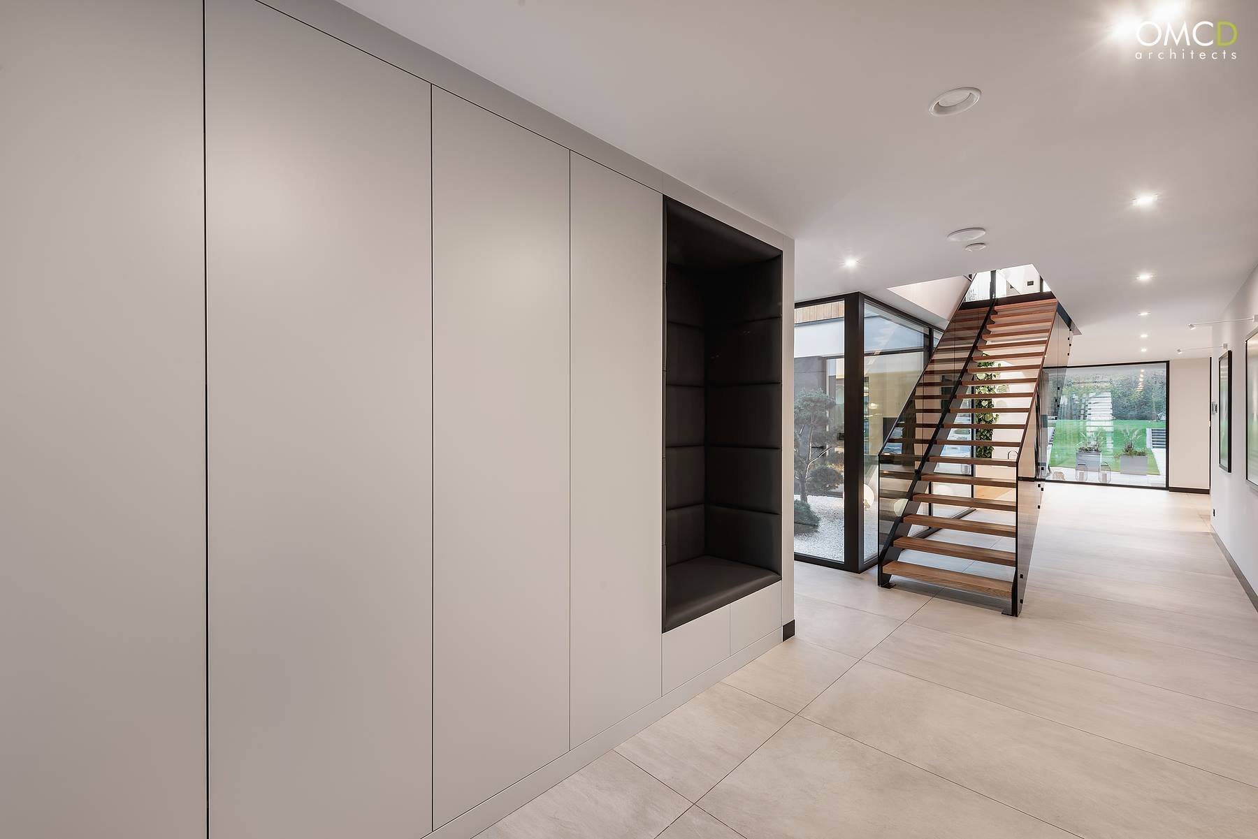 Nadčasový interiér domu v Lublinu