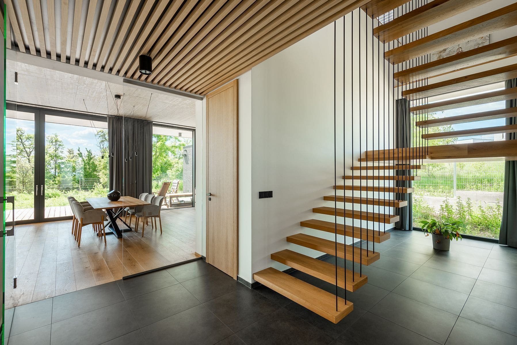 Nadstandardně řešený interiér moderní novostavby